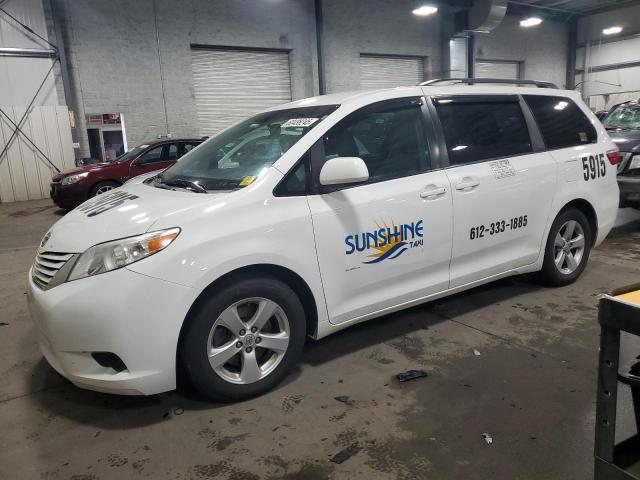 TOYOTA SIENNA LE