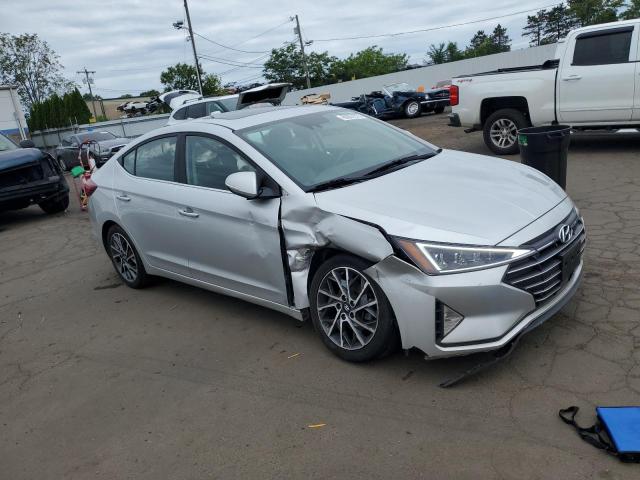 2020 HYUNDAI ELANTRA SE - 5NPD84LF5LH505220