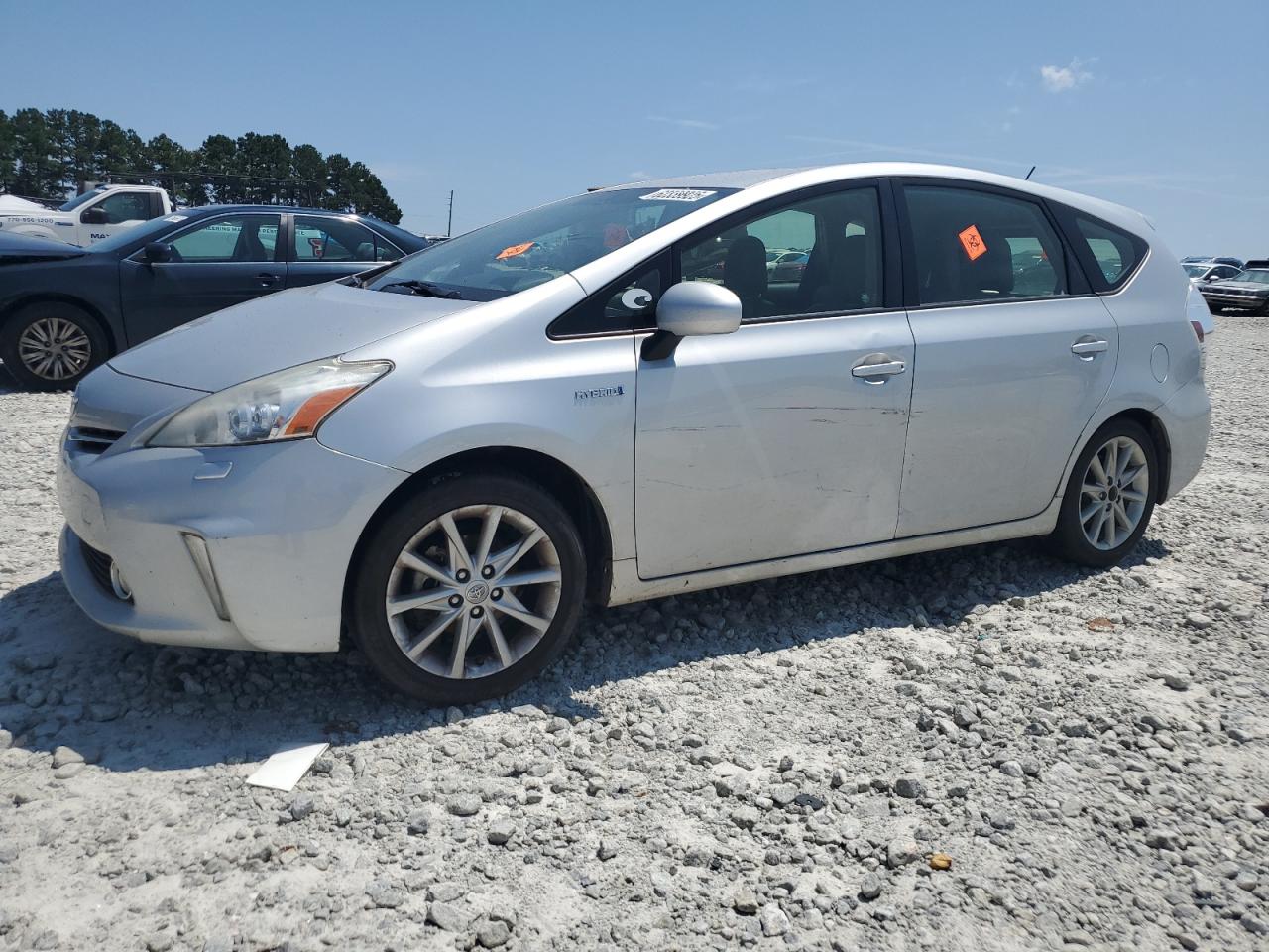 TOYOTA PRIUS V