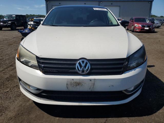 2015 VOLKSWAGEN PASSAT SE 1VWBT7A3XFC079389