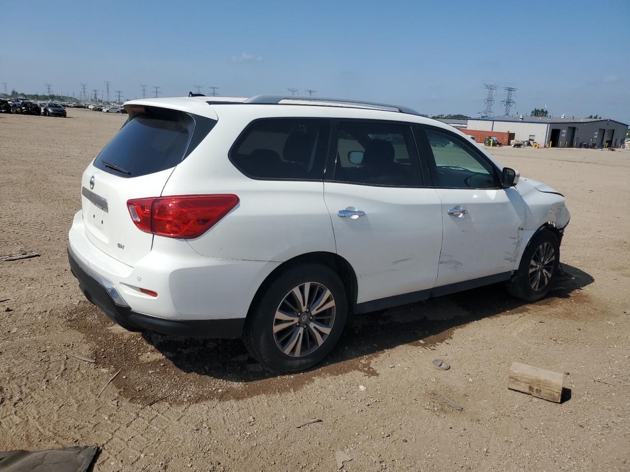 Nissan Pathfinder 2017