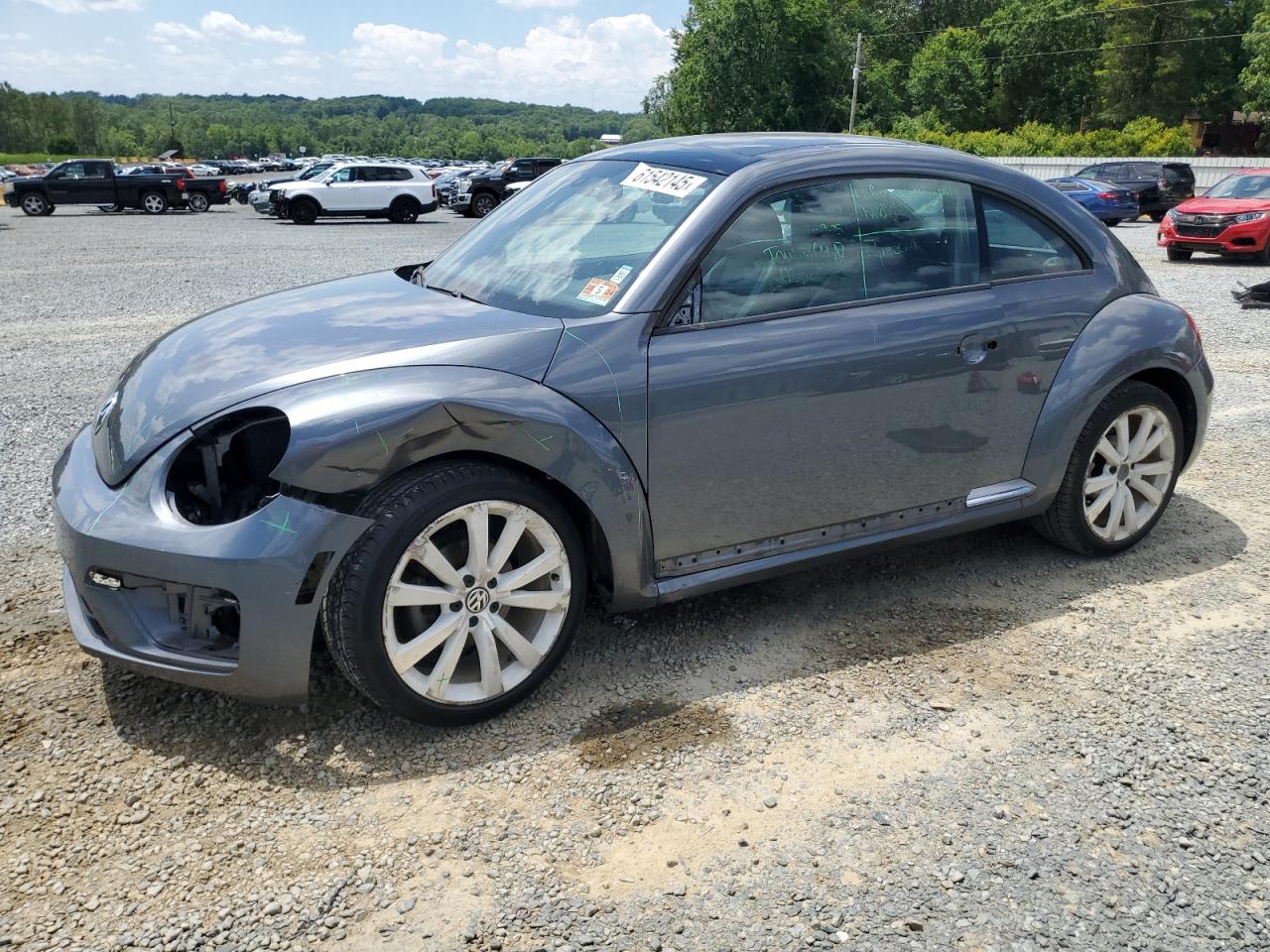 VOLKSWAGEN BEETLE