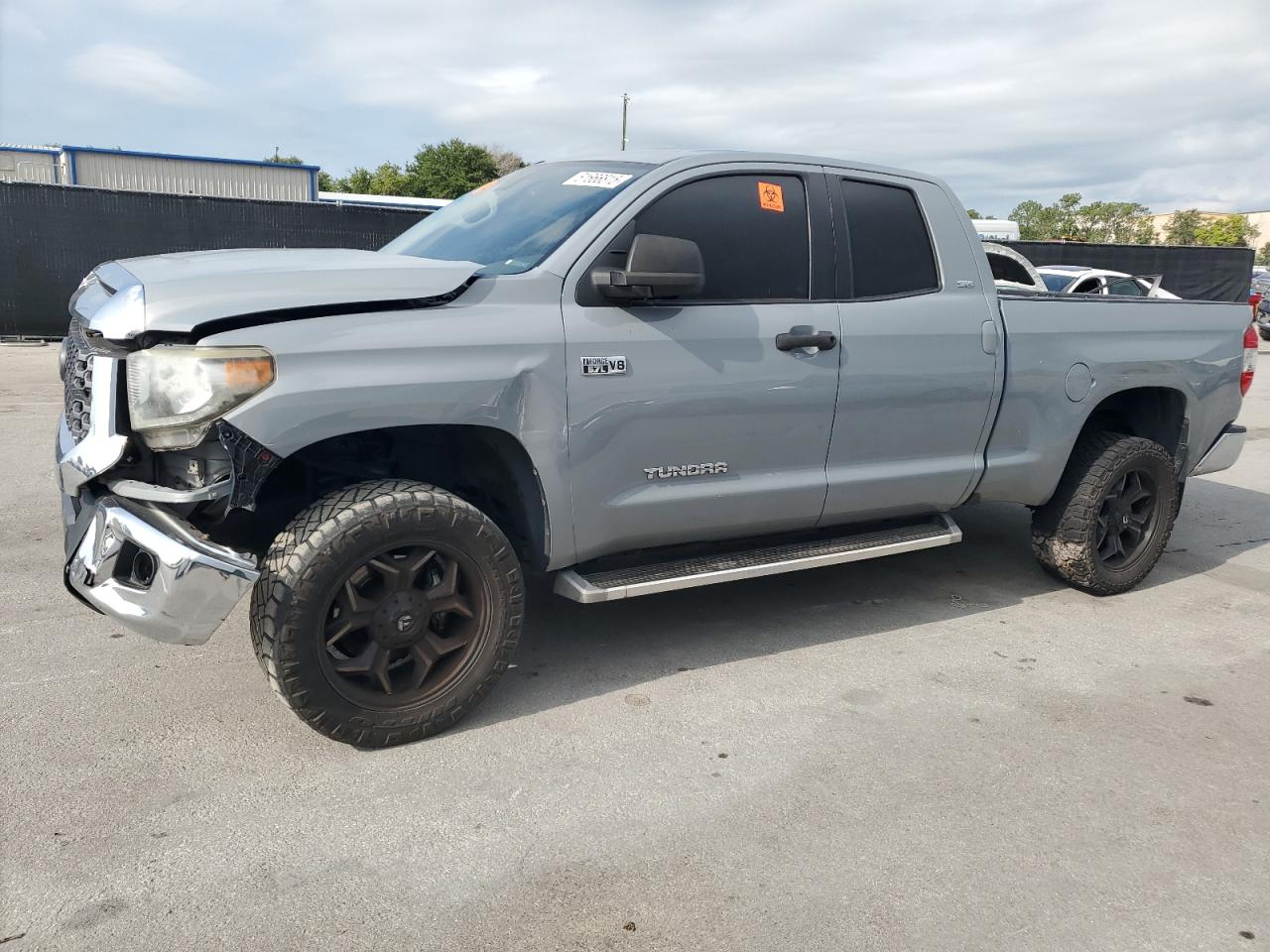 TOYOTA TUNDRA DOUBLE CAB SR