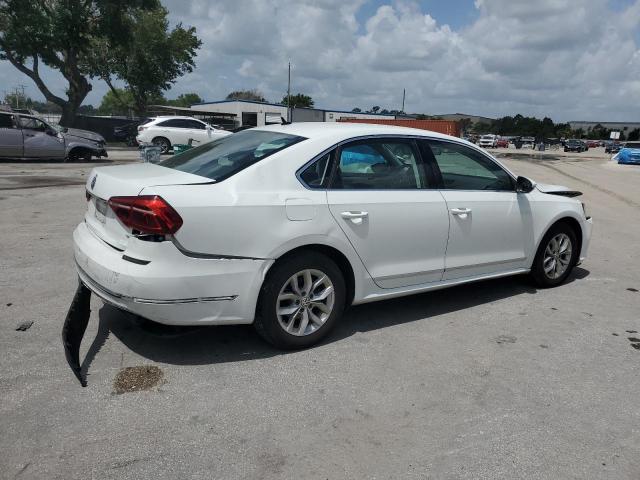 Vin: 1vwat7a3xhc070156, lot: 59596505, volkswagen passat s 20173