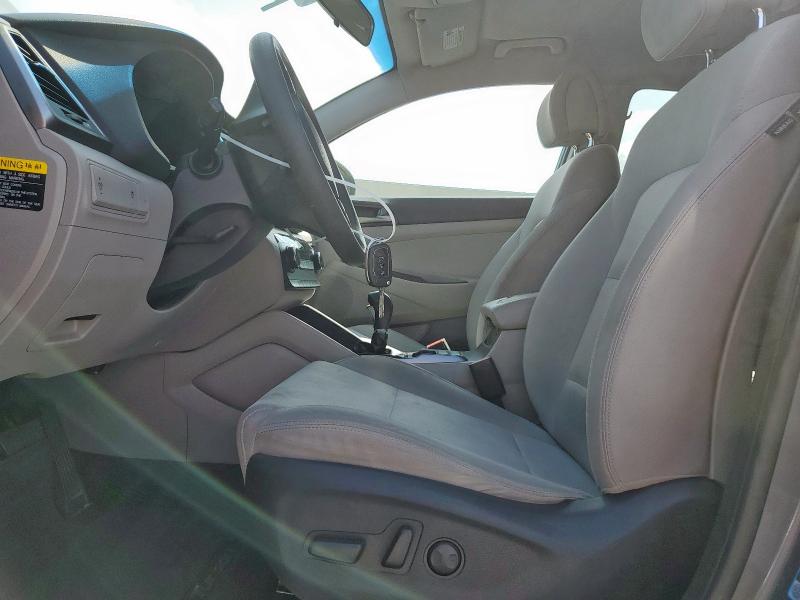 2018 HYUNDAI TUCSON SEL KM8J33A43JU611015