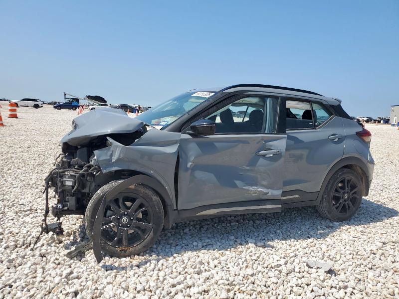 NISSAN KICKS SR