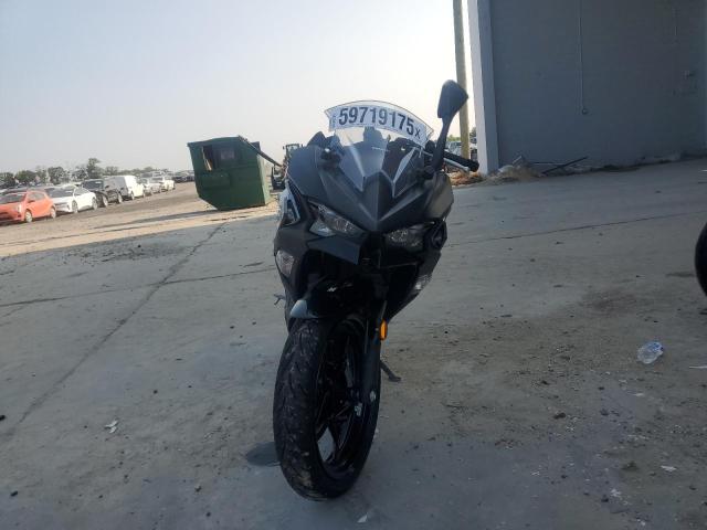2025 KAWASAKI EX500 ML5EXGG18SDA42711