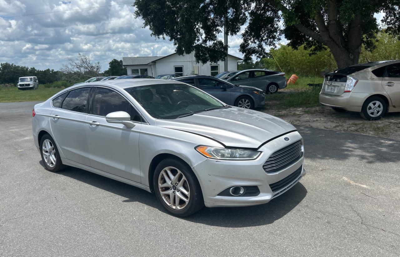 FORD FUSION SE