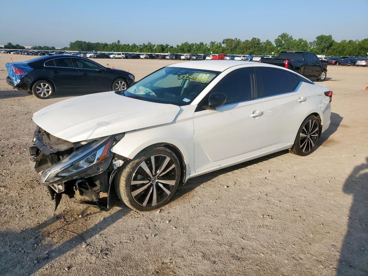 NISSAN ALTIMA SR