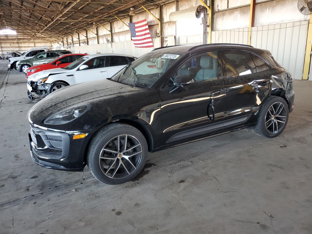 PORSCHE MACAN BASE