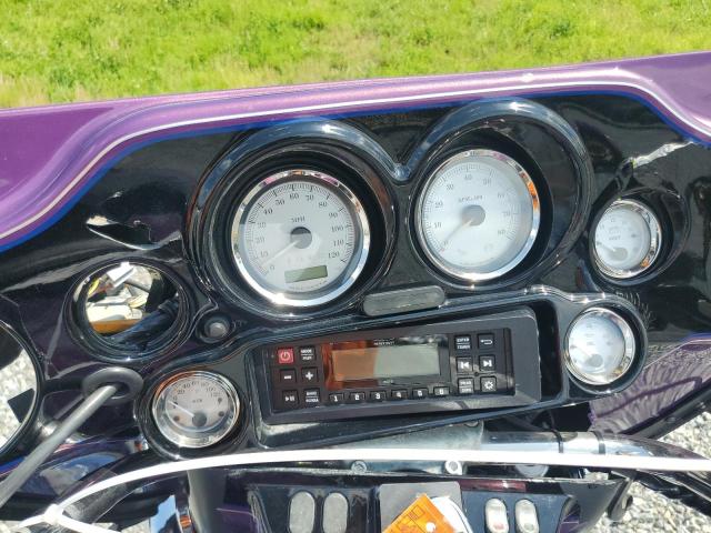 2011 HARLEY-DAVIDSON FLHX 1HD1KB416BB621424