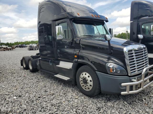 Global Auto Auctions: 2017 FREIGHTLINER CASCADIA 1