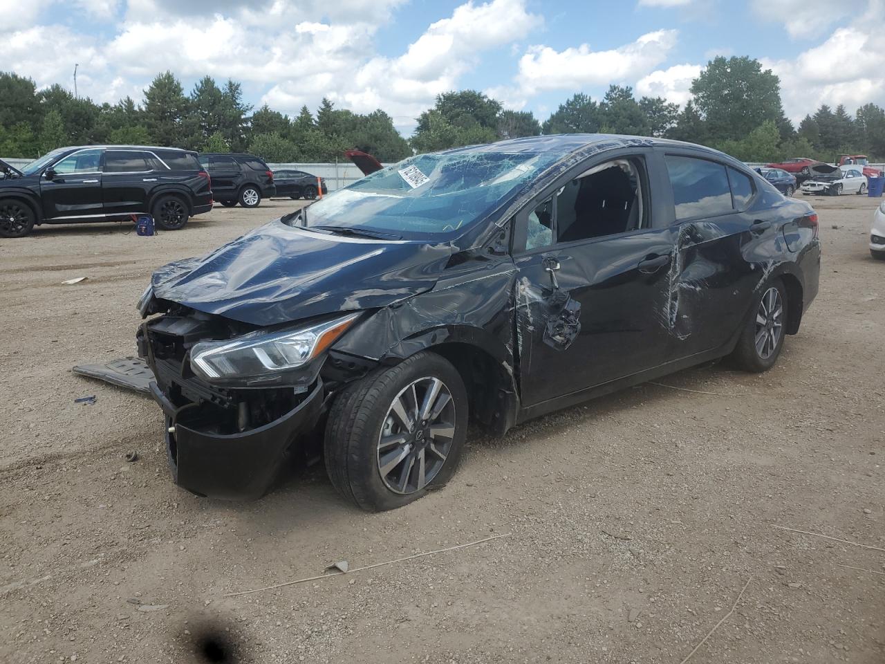 NISSAN VERSA S