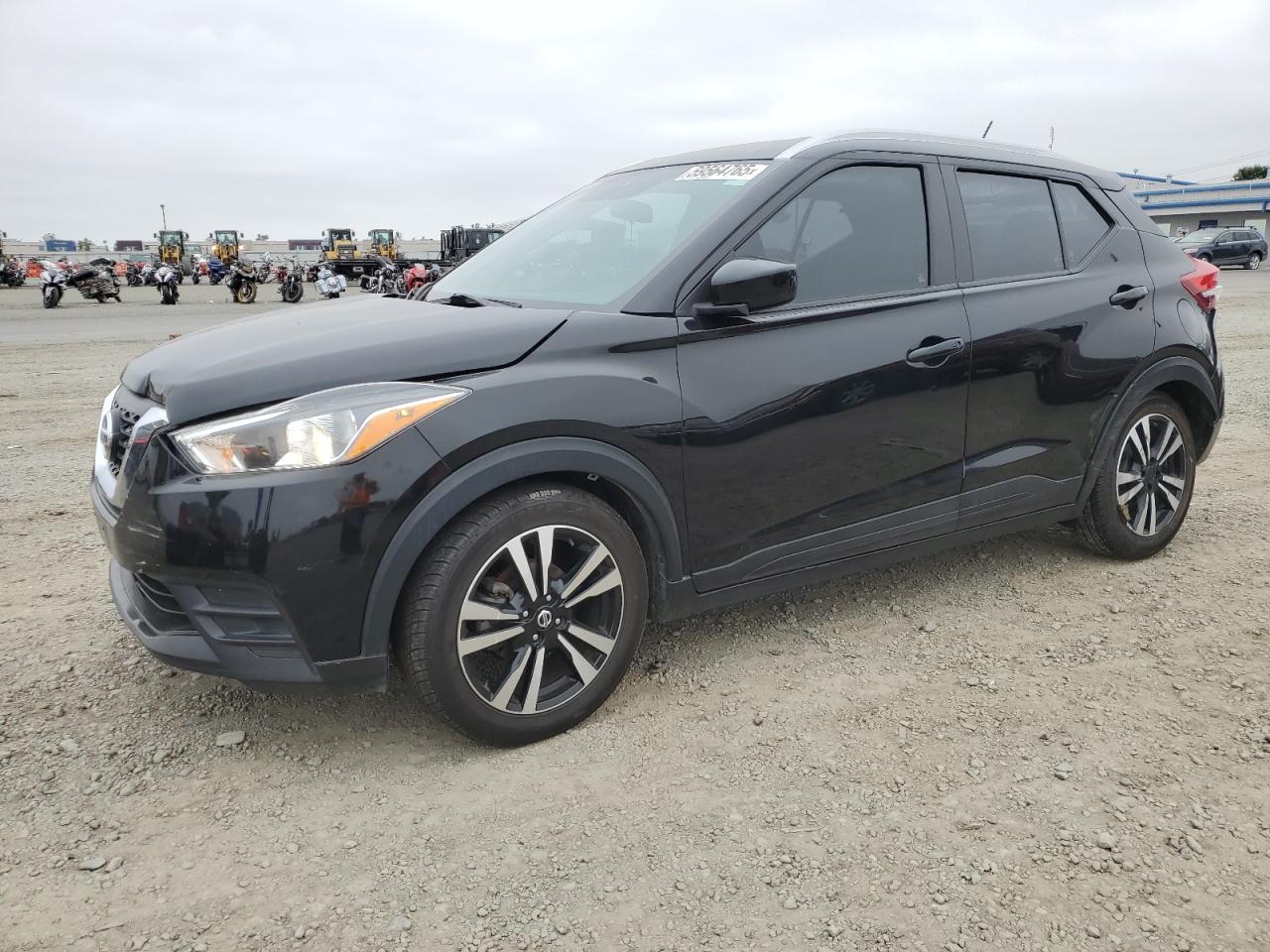 NISSAN KICKS SV