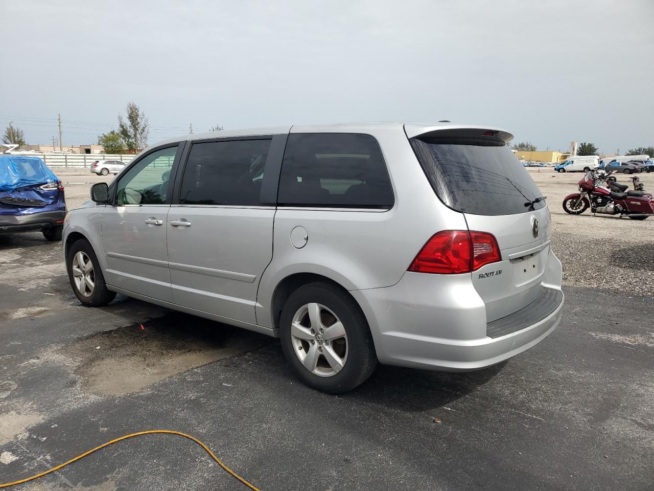 VOLKSWAGEN ROUTAN SE