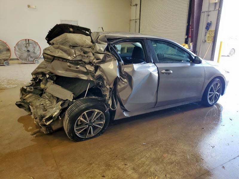 Vin: 3kpf24ad0pe566206, lot: 62956405, kia forte lx 20233