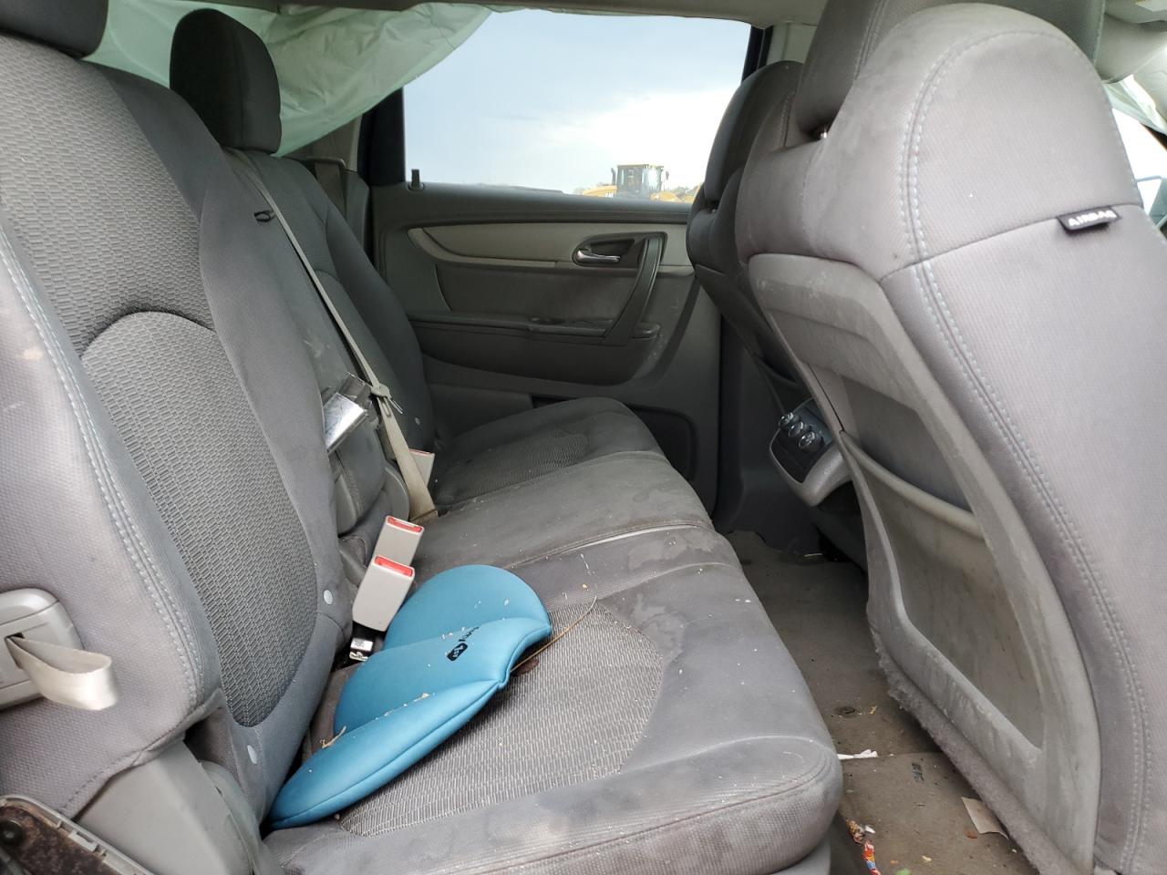 CHEVROLET TRAVERSE LS