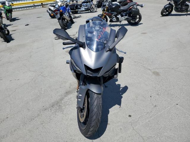 2018 YAMAHA YZFR6 C JYARJ28Y3JA001807
