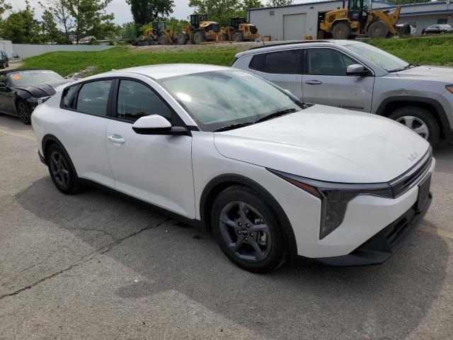 Vin: 3kpft4de7se132844, lot: 61015405, kia k4 lx lx 20254