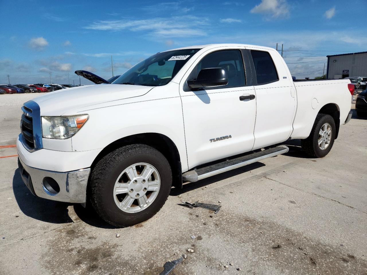 TOYOTA TUNDRA DOUBLE CAB SR5