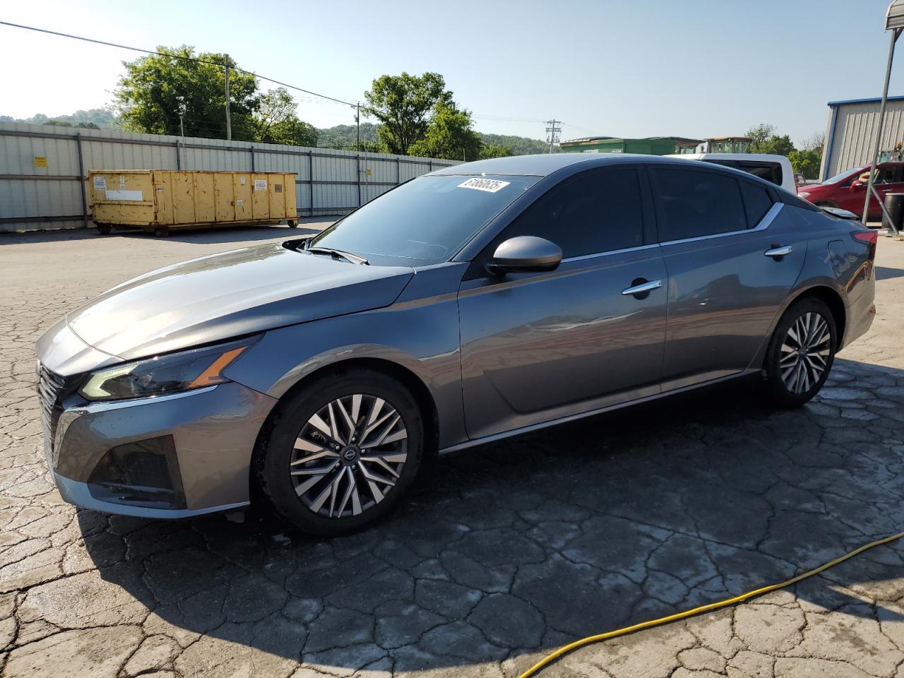 NISSAN ALTIMA SV