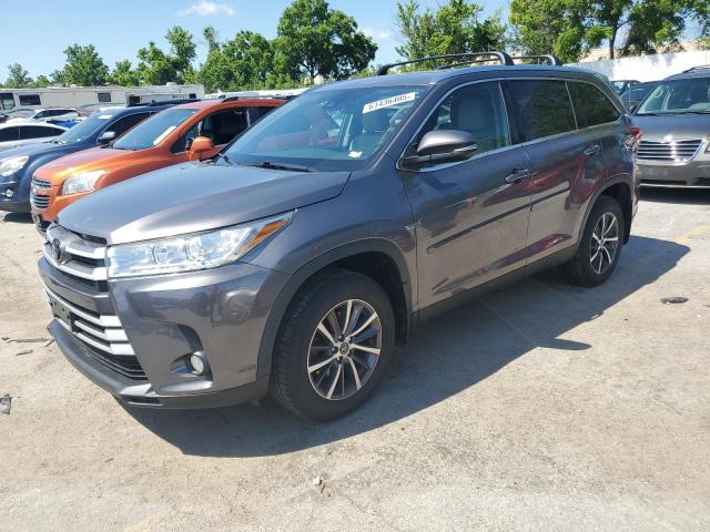 Vin: 5tdjzrfh8ks617903, lot: 61436405, toyota highlander se 2019 img_1
