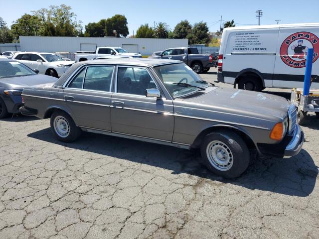 Vin: wdbab33a2ea034753, lot: 61304335, mercedes-benz 300-class dt 19844