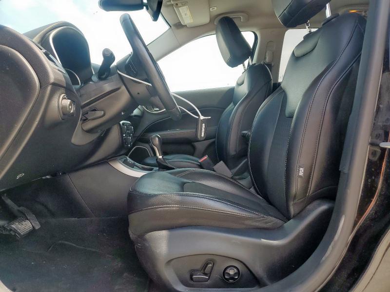2018 JEEP COMPASS LA 3C4NJDBB1JT261988
