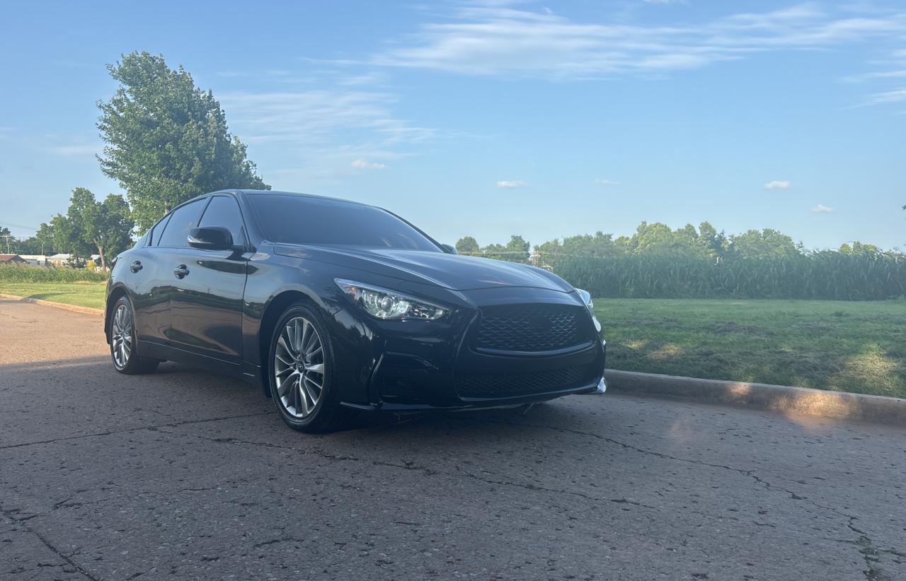 INFINITI Q50 LUXE