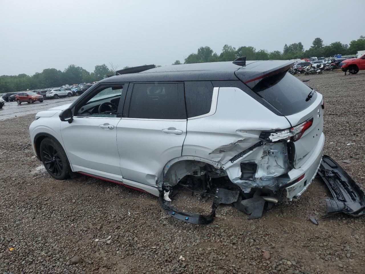 Mitsubishi Outlander 2024