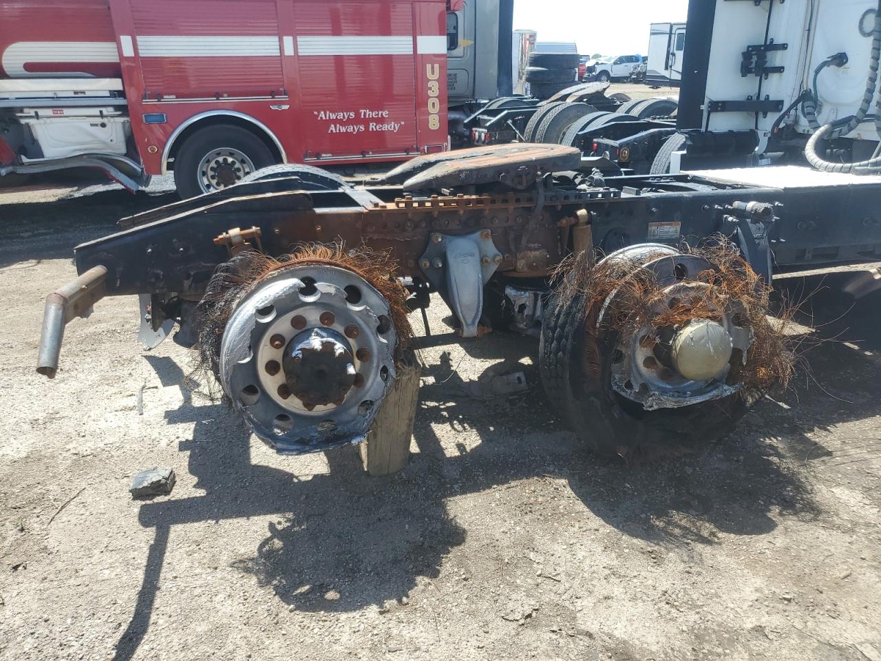 Lot #3313447932 2020 FREIGHTLINER CASCADIA 126