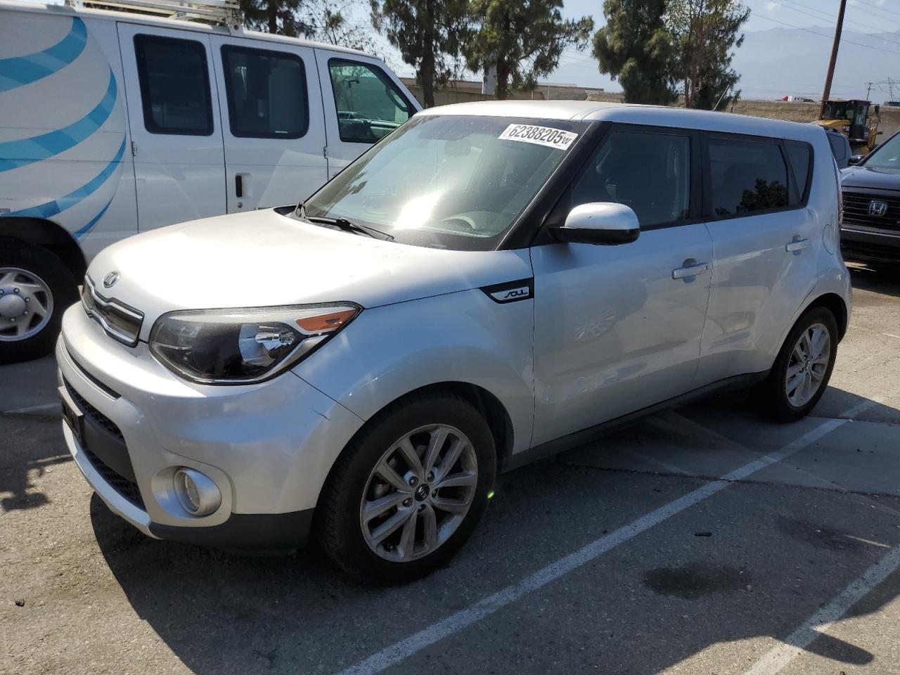 KIA SOUL +