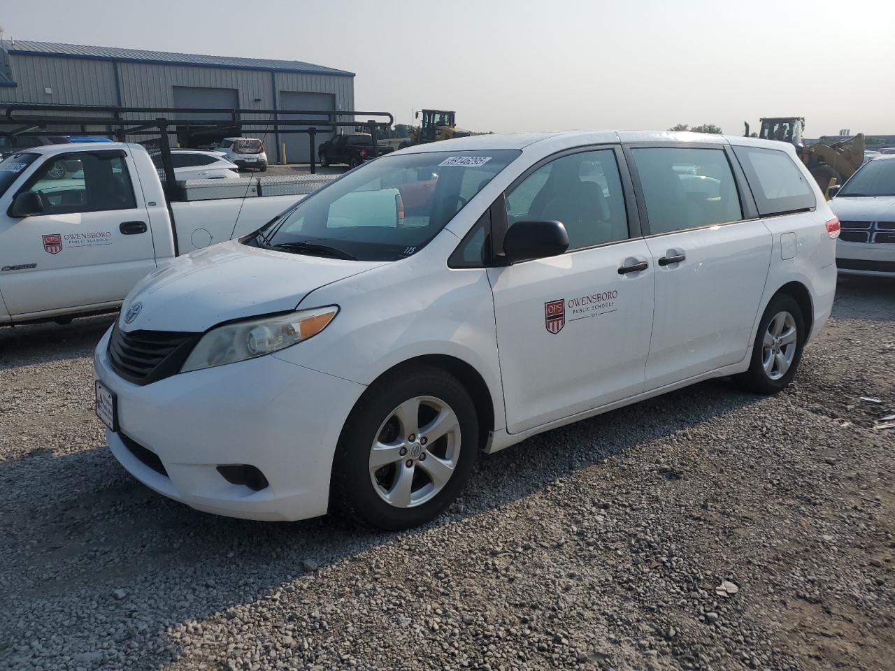 TOYOTA SIENNA
