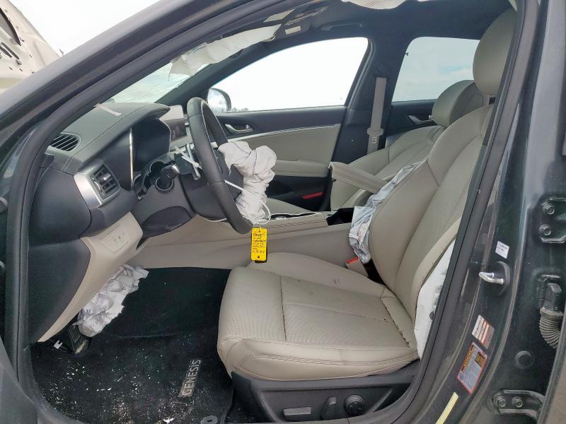 2023 GENESIS G70 BASE KMTG34TA0PU107684