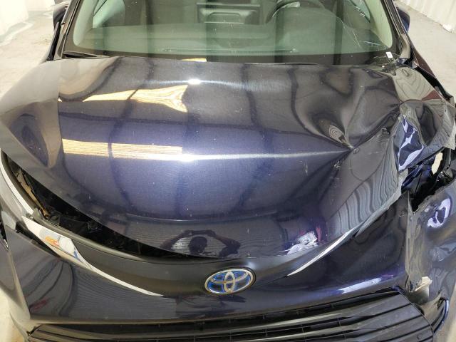 2025 TOYOTA SIENNA XLE 5TDYRKEC0SS237952