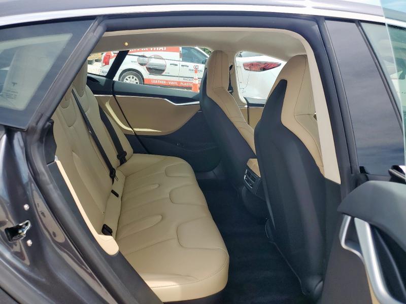 2015 TESLA MODEL S 5YJSA1E15FF110498