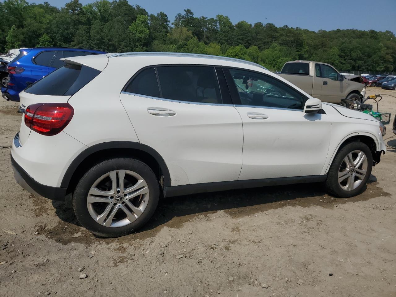 MERCEDES-BENZ GLA-CLASS 2019