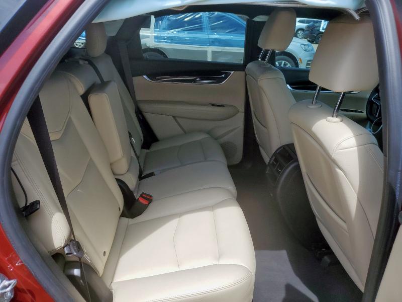 2018 CADILLAC XT5 1GYKNARS8JZ101105