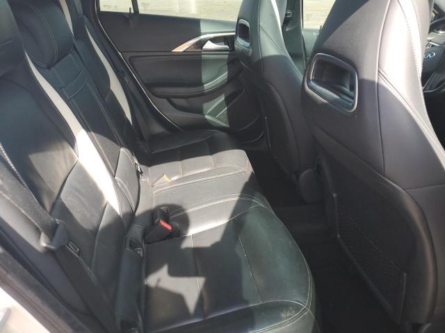 2018 INFINITI QX30 BASE SJKCH5CP7JA042802