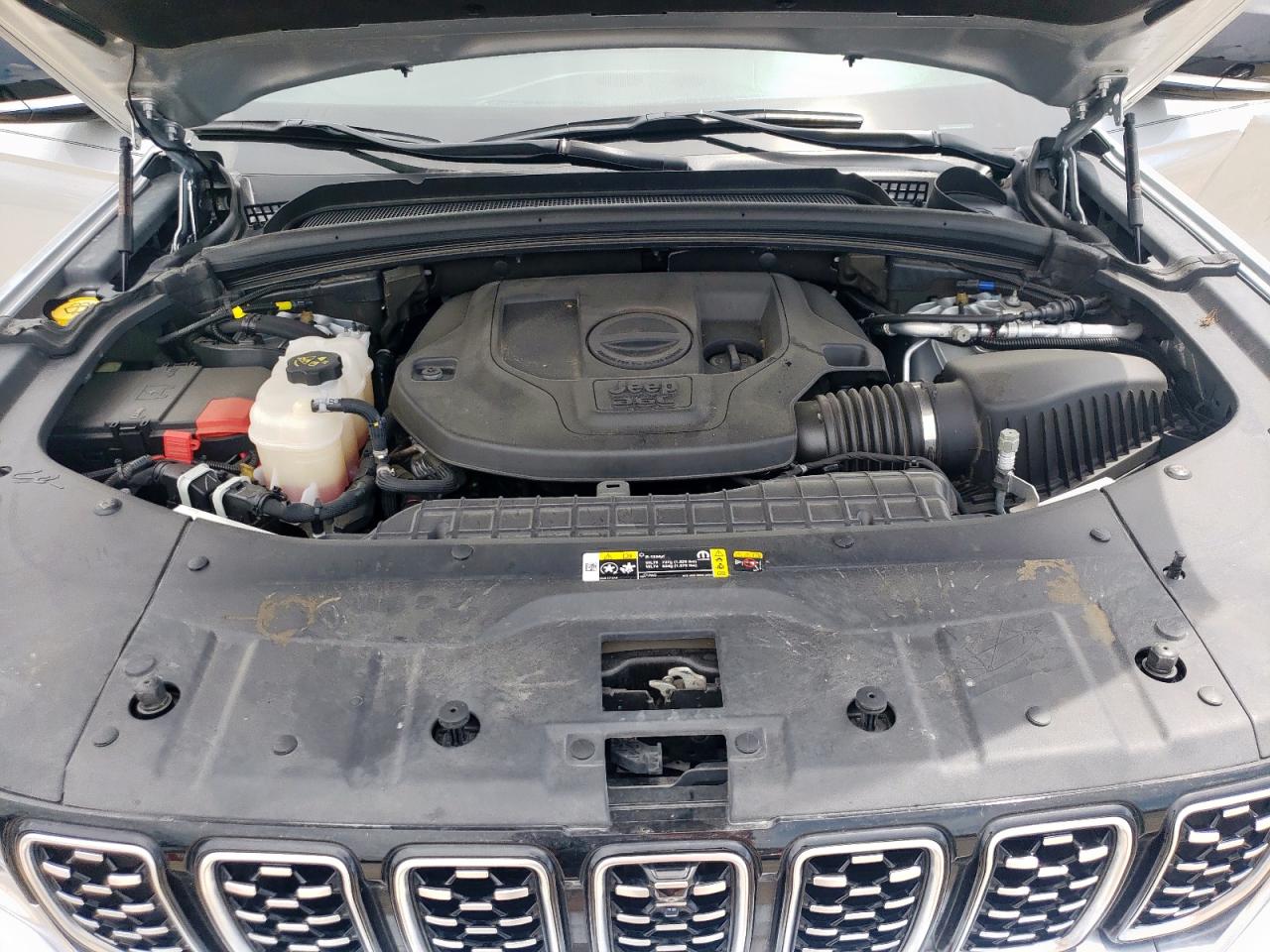 JEEP GRAND CHEROKEE SUMMIT