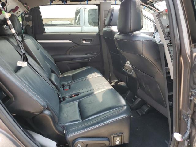 2016 TOYOTA HIGHLANDER - 5TDJKRFH4GS502677