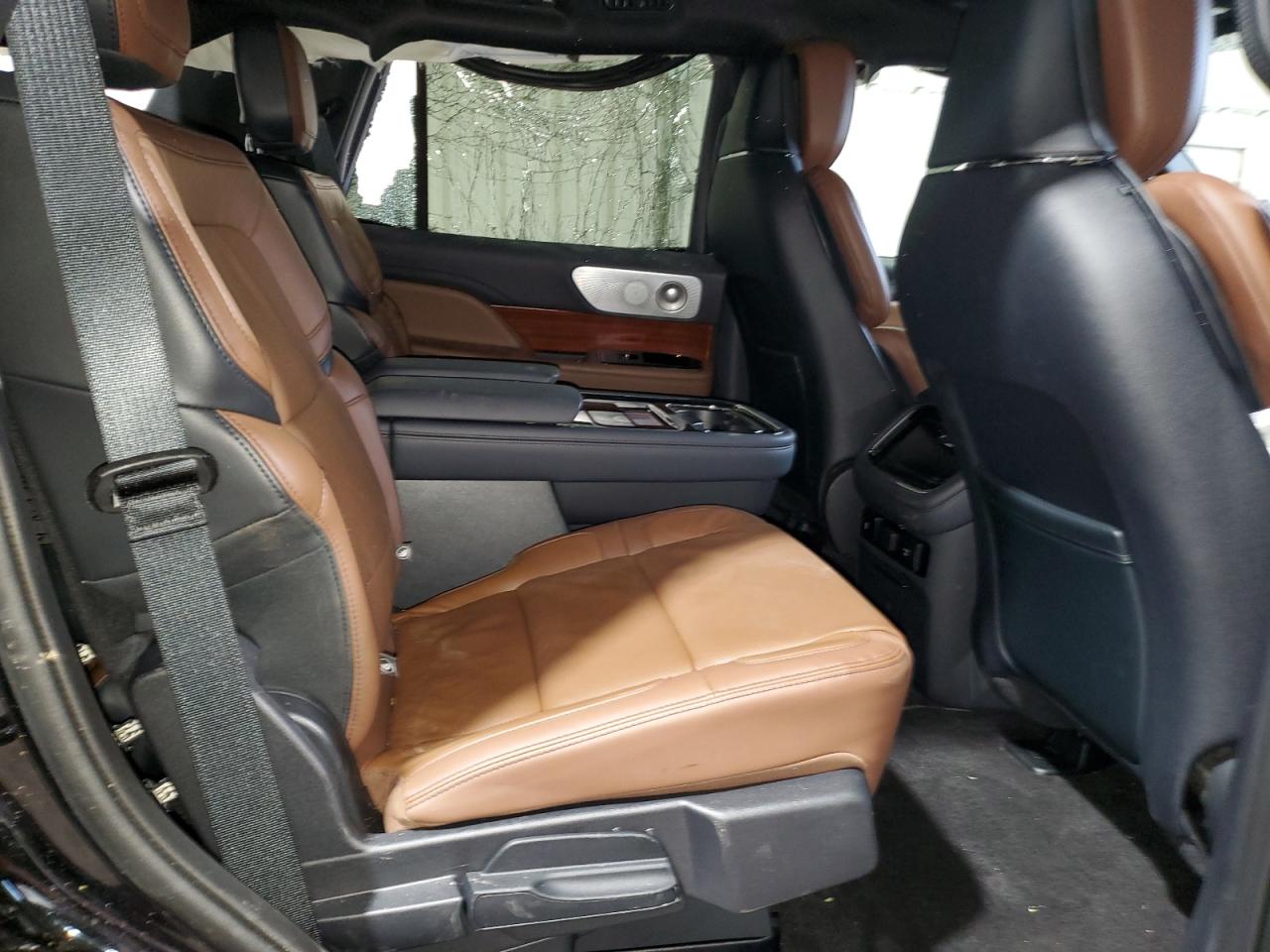 LINCOLN NAVIGATOR RESERVE