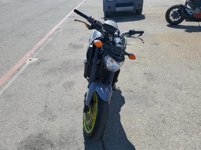 YAMAHA FZ09 2016 JYARN33E1GA011736 photo #3