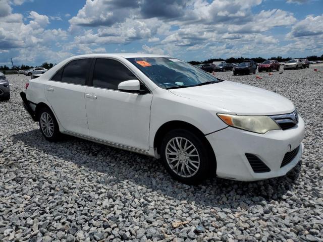 Vin: 4t1bf1fk2eu432851, lot: 61910645, toyota camry l 20144