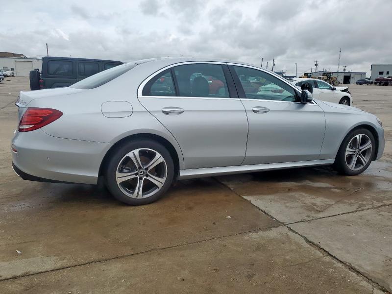 2019 MERCEDES-BENZ E 300 4MAT WDDZF4KBXKA678849