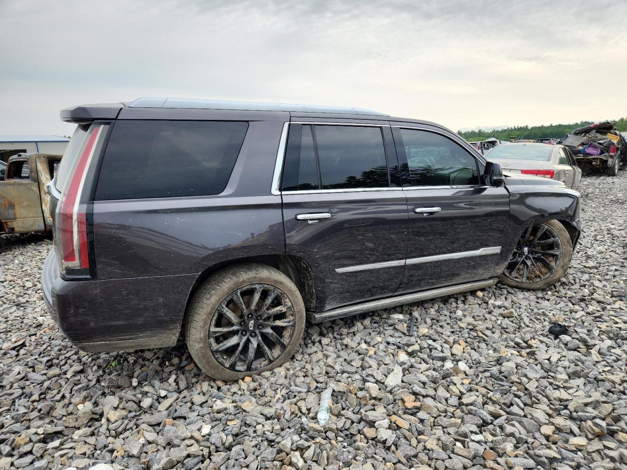 CADILLAC ESCALADE PREMIUM LUXURY
