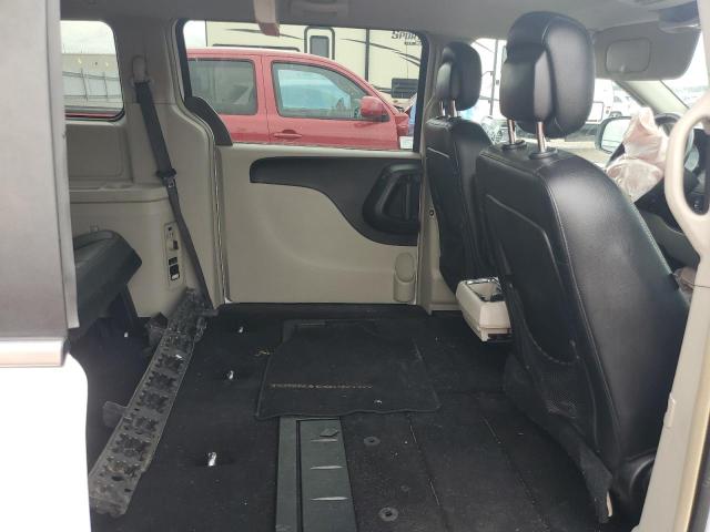 2015 CHRYSLER TOWN & COU 2C4RC1BGXFR716191