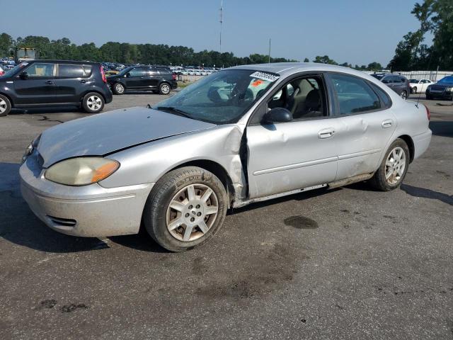 FORD TAURUS SE