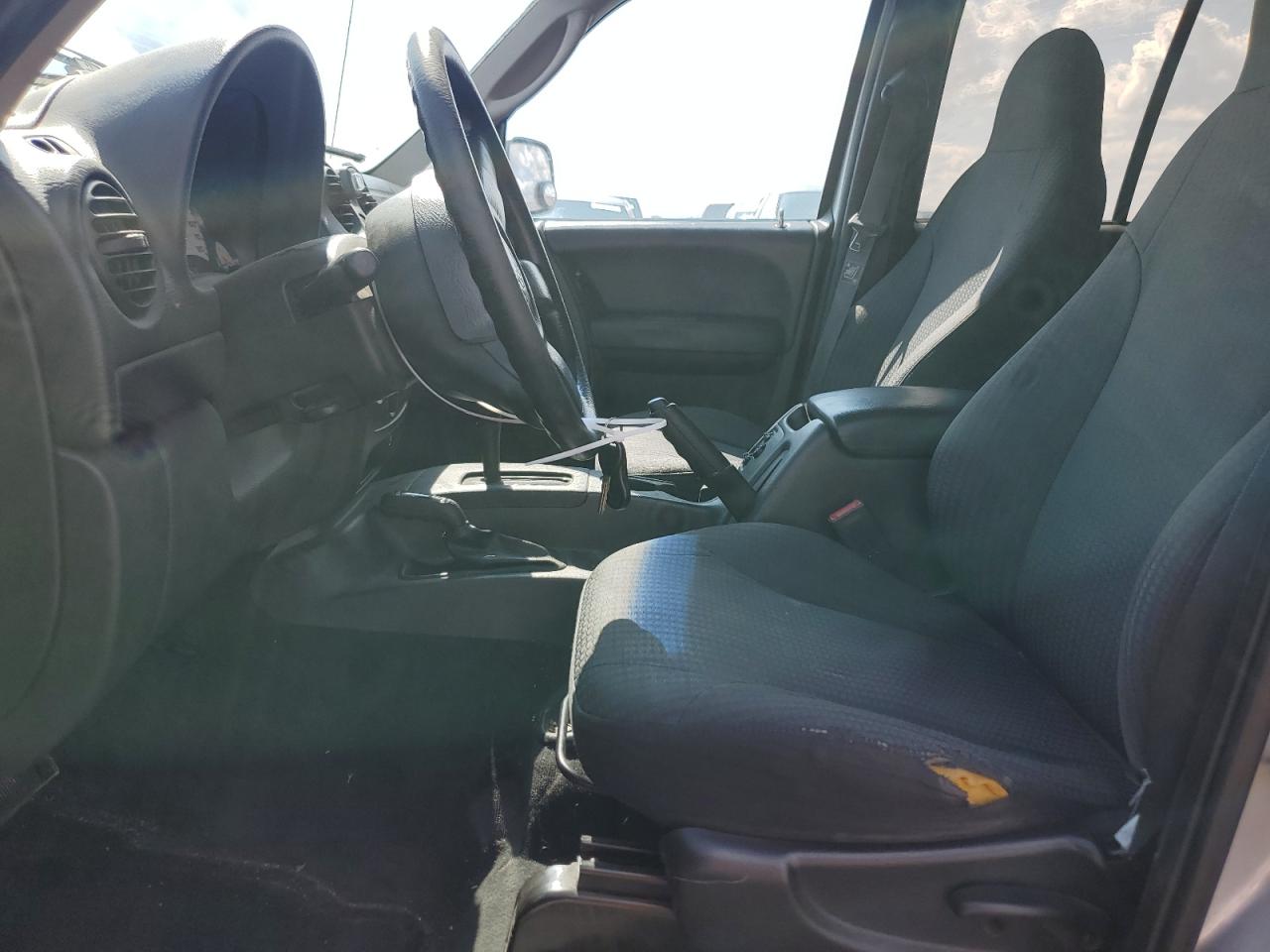 Lot #3207436163 2003 JEEP LIBERTY SP