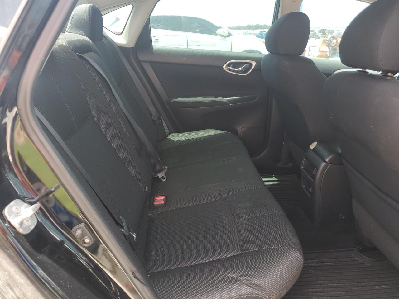 Nissan Sentra 2013